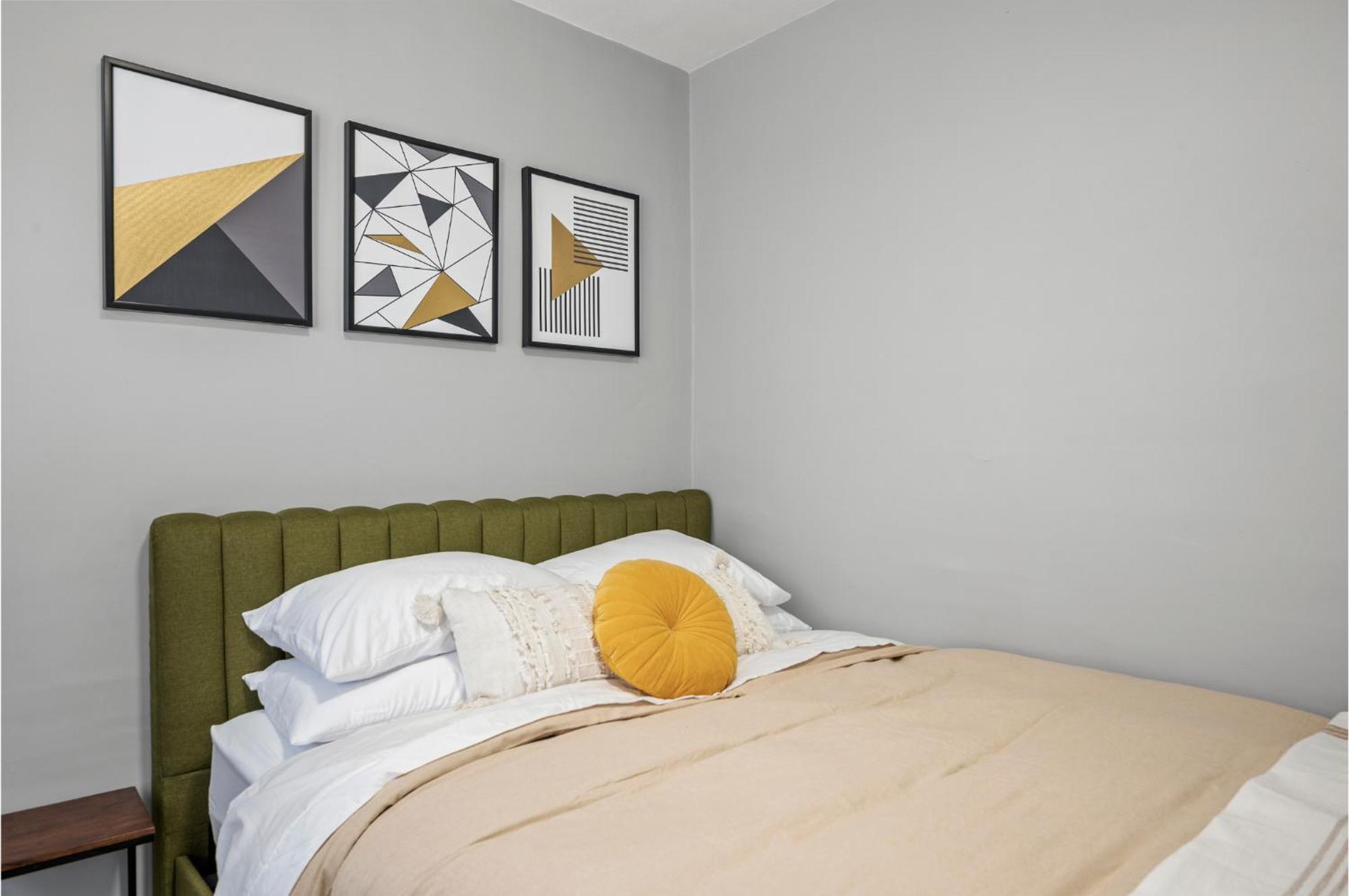 Amazing Parma Home King Bed Full Office Room Luaran gambar